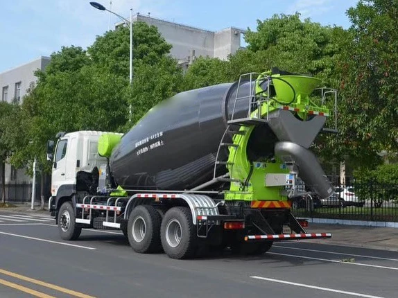 Zoomlion 6 Cubic Meters Truck Mounted Concrete Mixer Truck K6JB-R To Oman