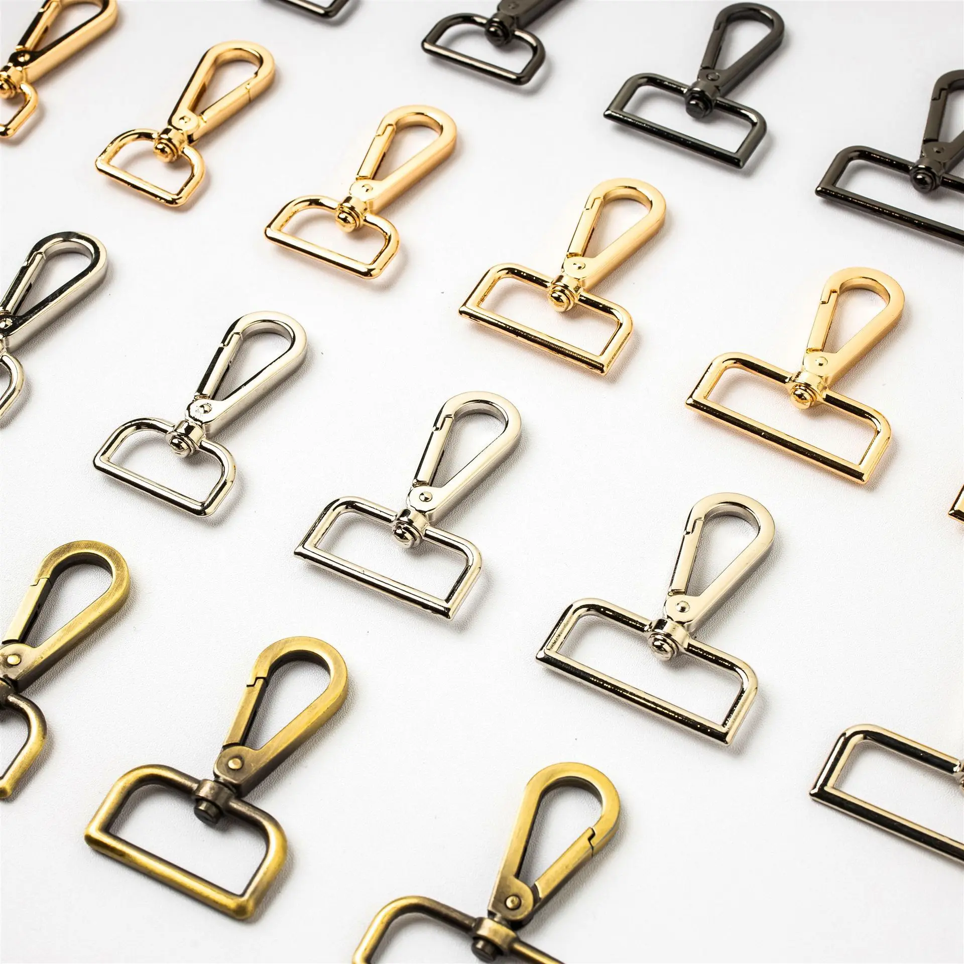 High quality black and gold bag lobster clasp hardware accessories metal dog chain link clasp