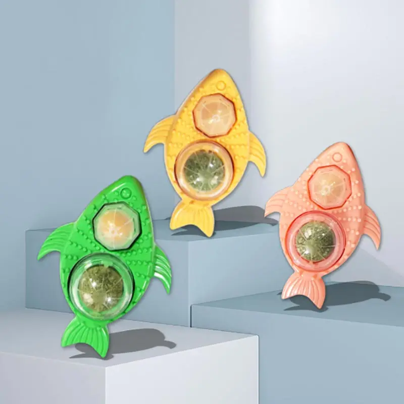 Factory Wholesale Cartoon Catnip Pet Toy Cat Bite Chew Fish Powder Fish Candy Toys Cat Mint Candy Spin Ball With Gall Fruit