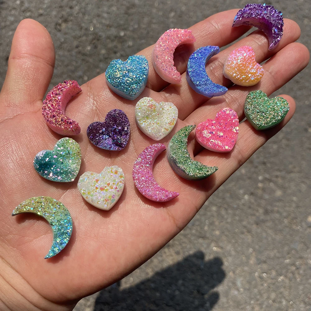 Wholesale Price 2 to 2.5cm Natural Angel Aura Crystal Cluster Moon Crescent Heart Shaped Carving For Jewelry