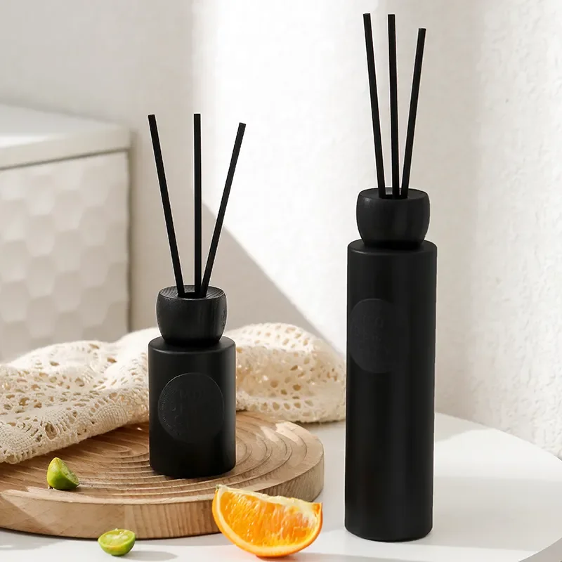 Luxury Home Decorative Aromatherapy Essential Oil Fragrance Perfume Glass Bottle Reed Diffuser
