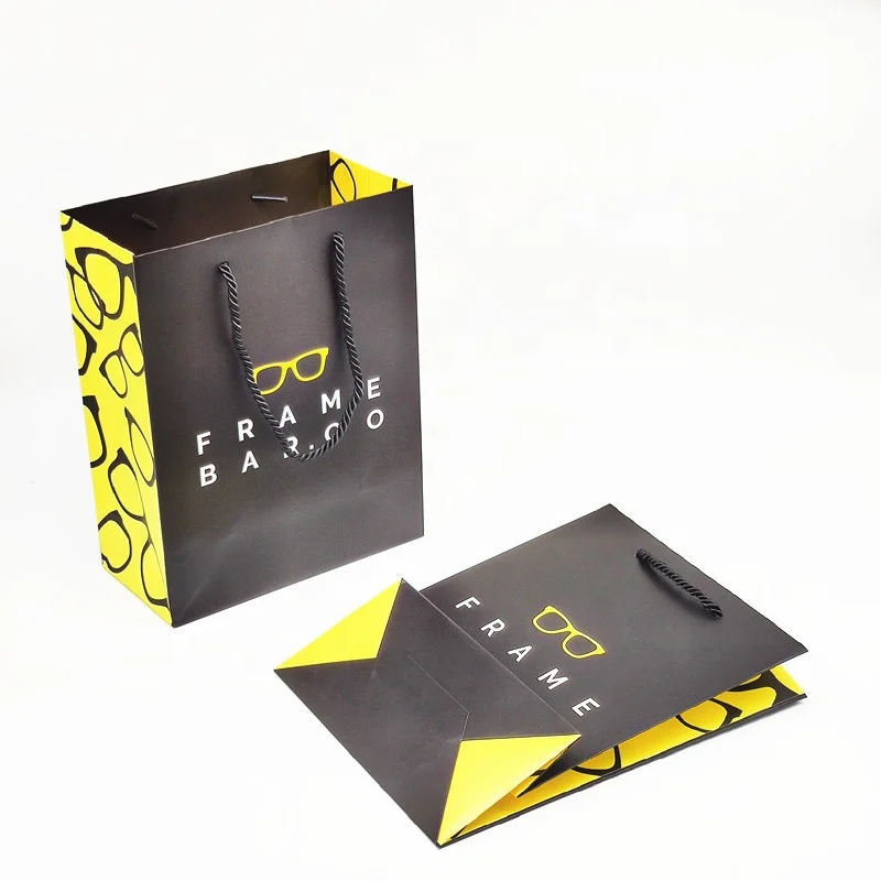 paper bags Wholesale 210 gsm 250/300 shopping bag personalized printed paper gift packaging yellow