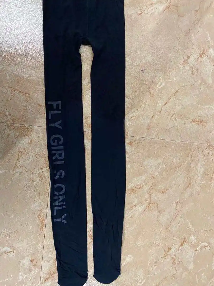 Черный логотип бренда с буквенным принтом ошейник украшенный фальшивыми алмазами, блестящая татуировка с буквенным принтом тонкие шелковые колготки предназначен колготки