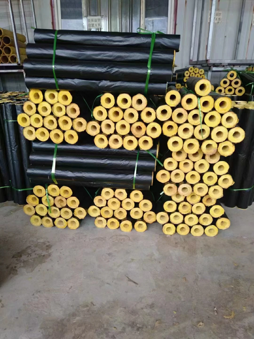 Custom good performance thermal glass wool tube fiber glass wool tube glass wool pipe insulation fireproof
