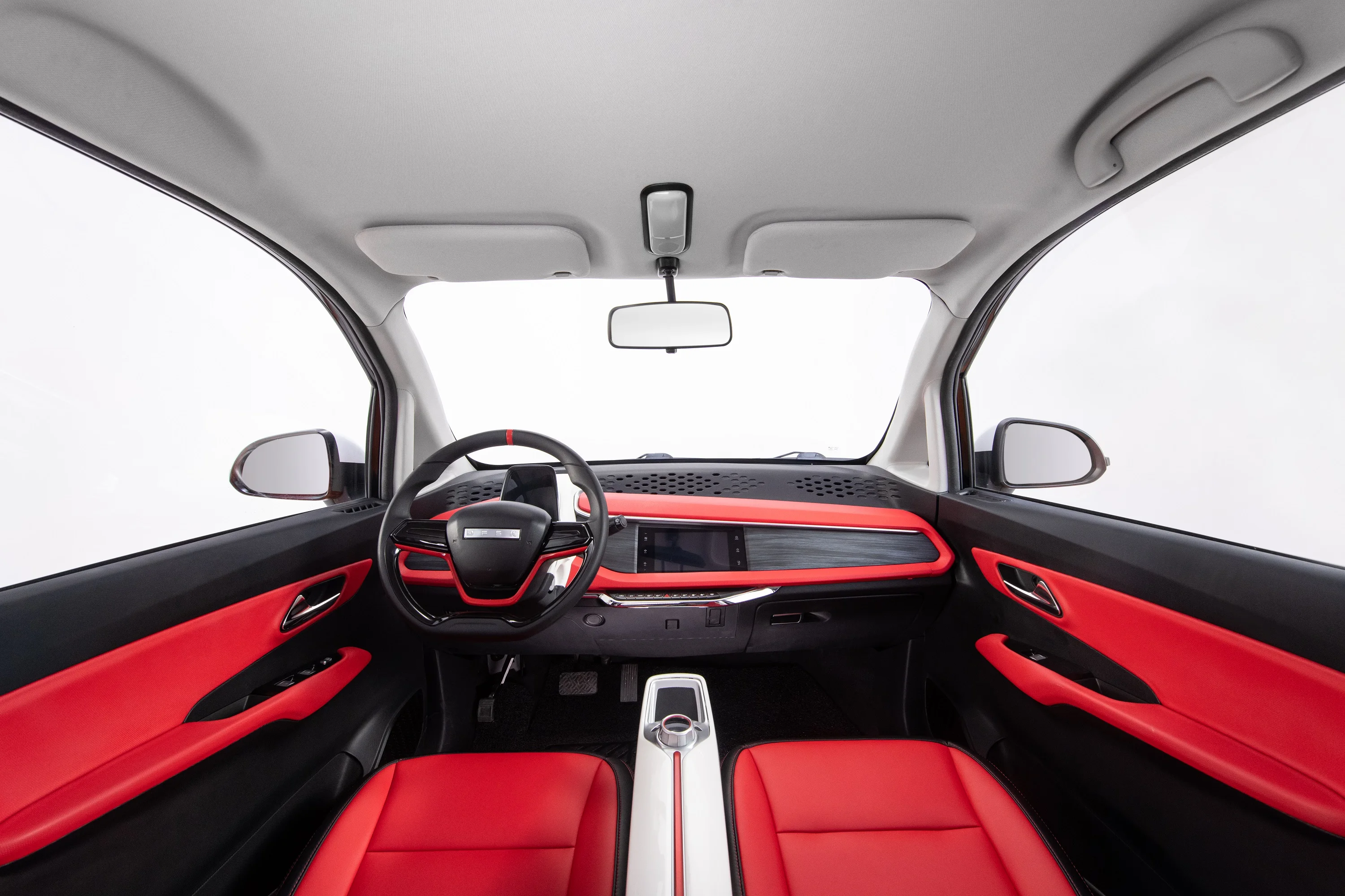 DFSK Fengon mini EV car 4 сиденья LHD Новый энергетический автомобиль с быстрым временем зарядки и емкостью аккумулятора 13 8 кВтч
