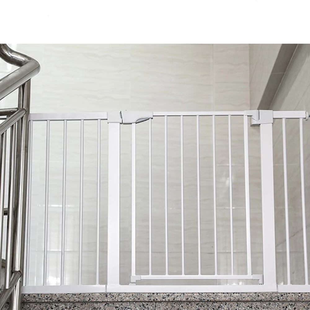 White Safety Baby Gate Easy Installation Durable Metal Child Stair