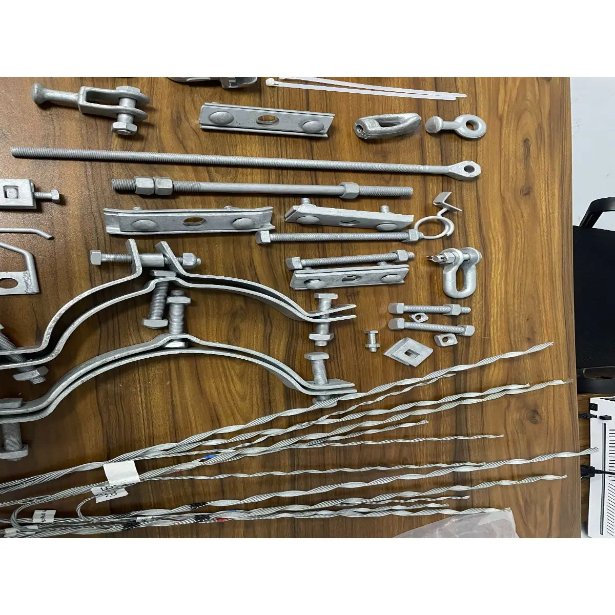 Customizable Hot Dip Galvanized Carbon Steel Electric Overhead Line Accessories Bridle Ring