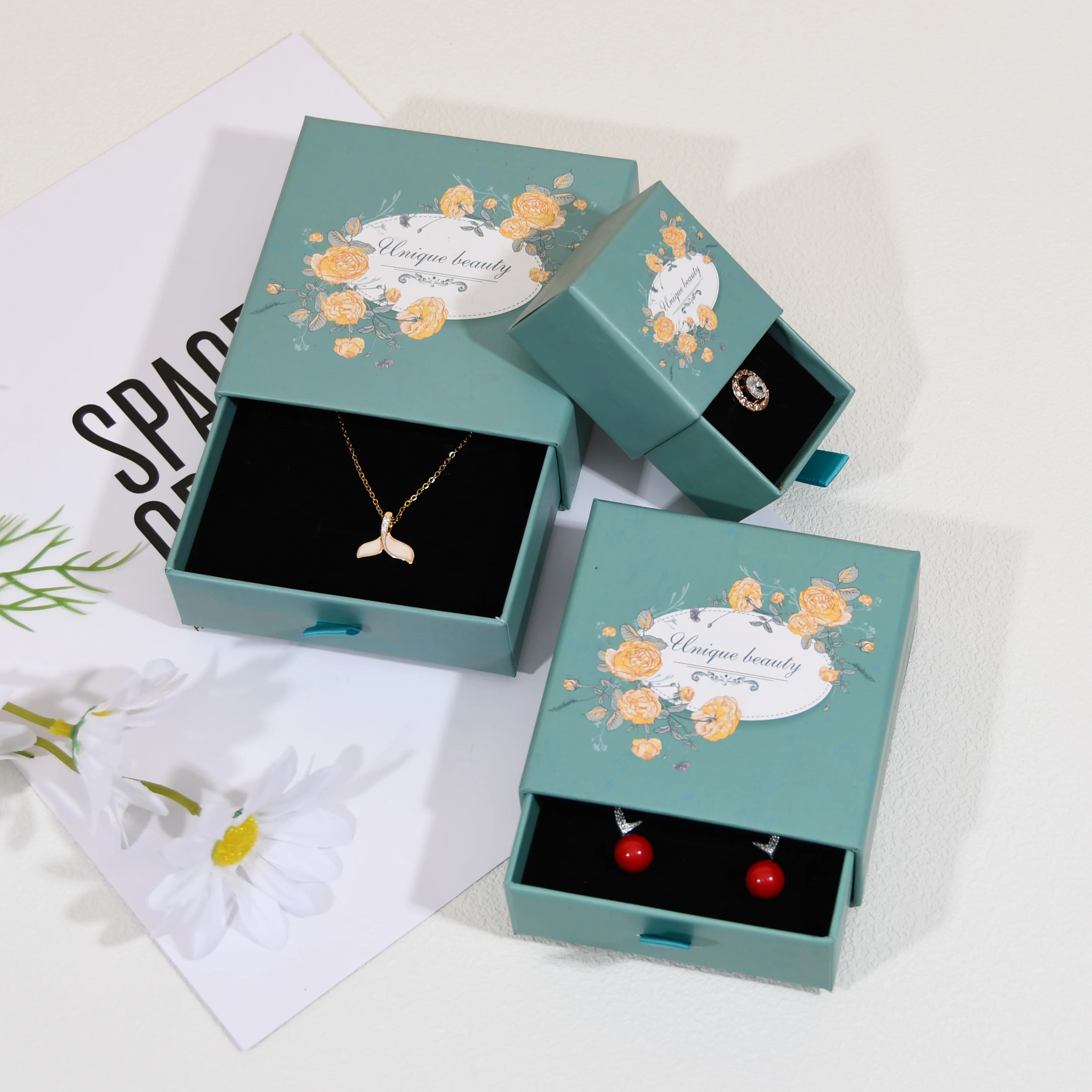 Custom Mini caja de joyeria earring rings necklace luxury gift box sliding paper box drawer jewelry packaging box