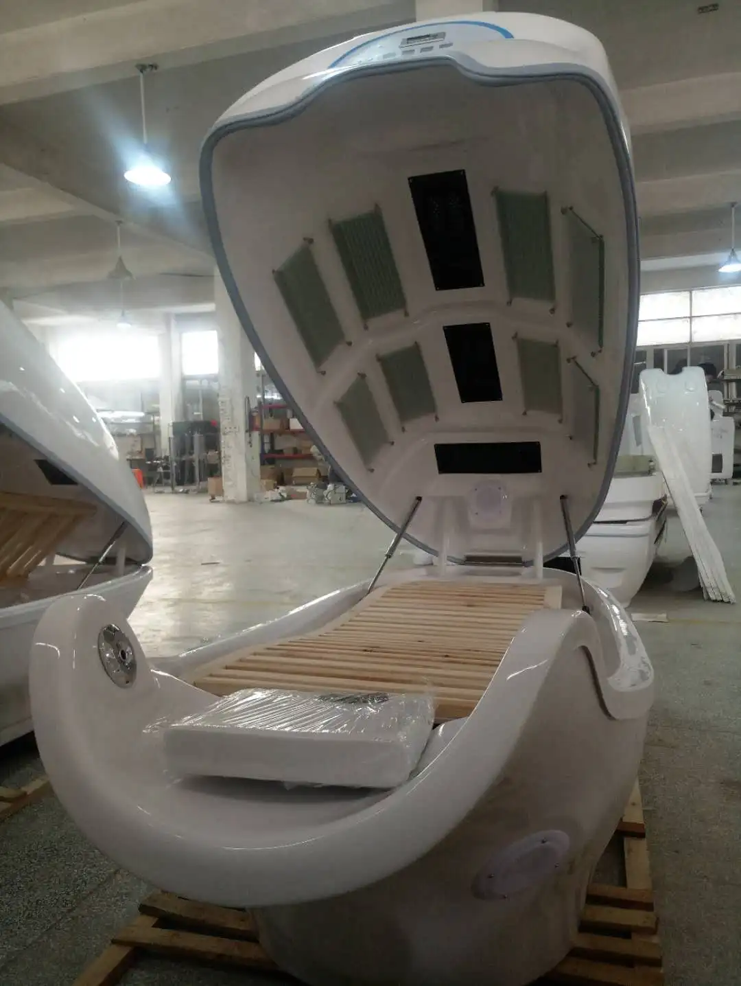 Far infrared therapy machine with ozone sauna spa capsule LK-216A