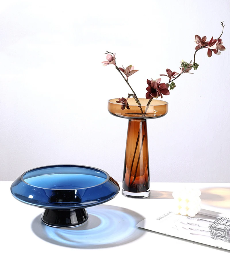 A set two pieces fashion new design handmade clear flower glass vase home decor crystal glasses