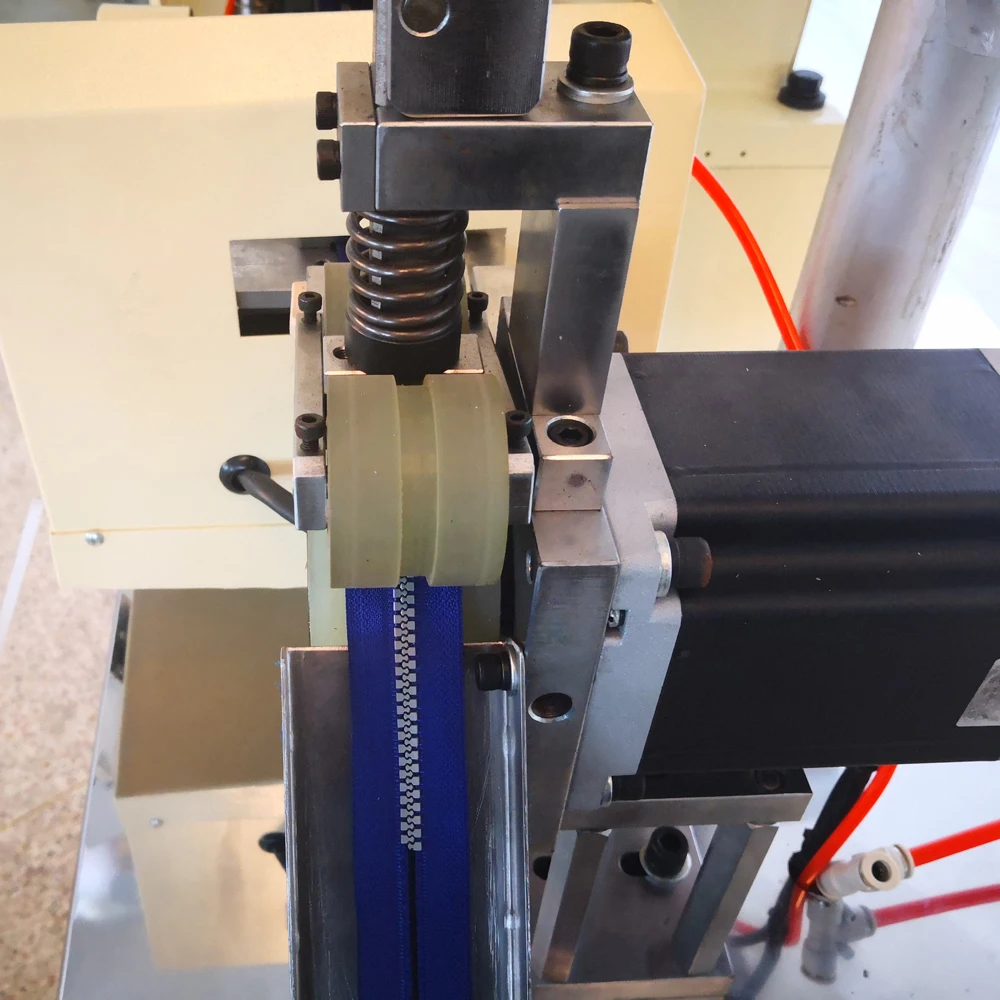 automatic long chain plastic zipper gapping machine zip gapping machine