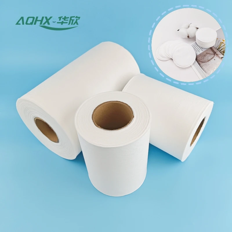 Round cotton pad made of pure natural organic cotton spunlace non-woven fabric without fertilizer and agricultural hazards