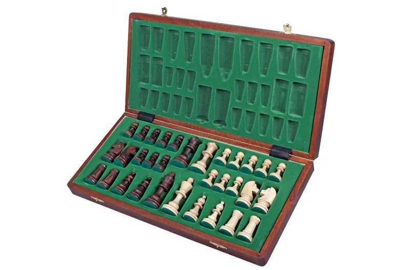 Manufacturers Eco-Friendly Portable Wooden magnet Chess Game boards printed chess pieces in wooden box