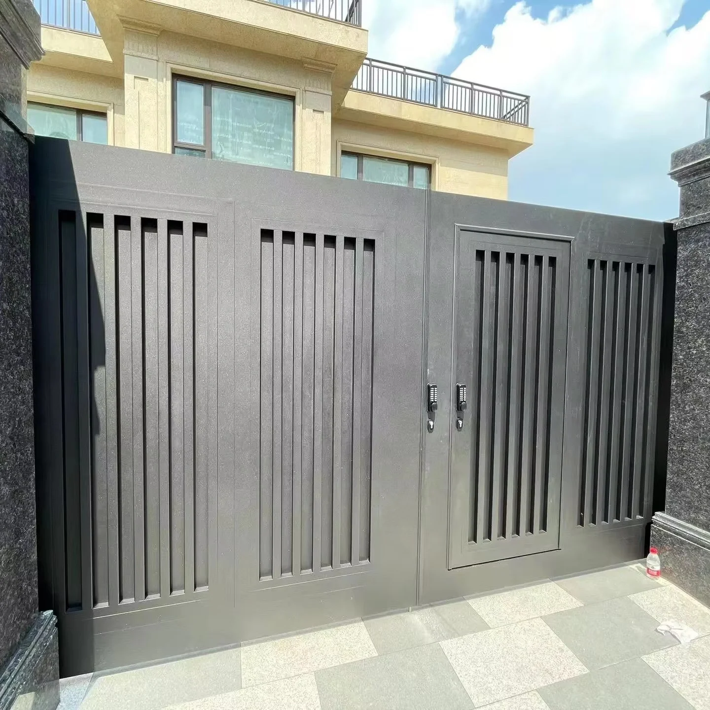 Automatic Luxury Arched Aluminum Garden Patio Metal Door 3D Modeling Service Entry Sliding Patio Fencing Trellis Gates