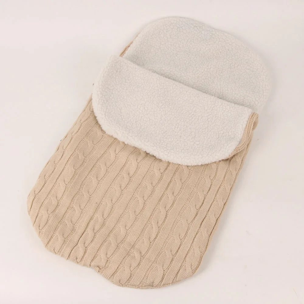 2024 duoyingbao Winter Warm Fluffy Fleece Baby Outdoor Wearable Knit Blanket Swaddle Sleeping Bag For Mother