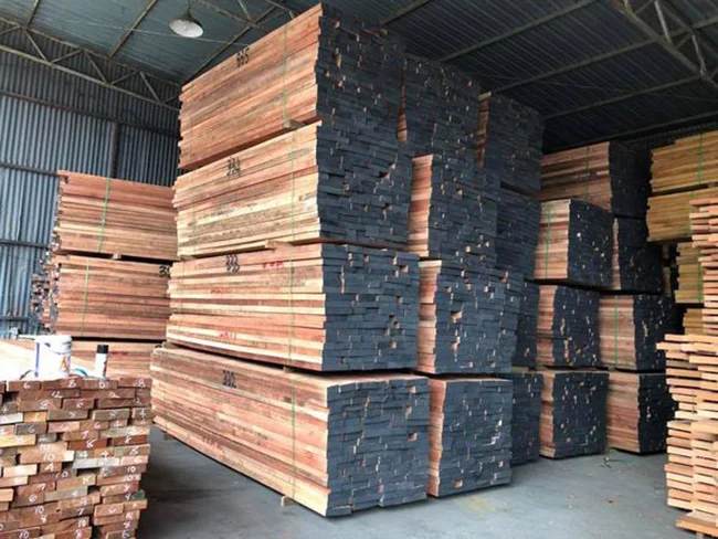 Guaranteed Quality Merpauh Woods with Customizable Sizes Design Solid Hardwood Type Timber Wood Boards