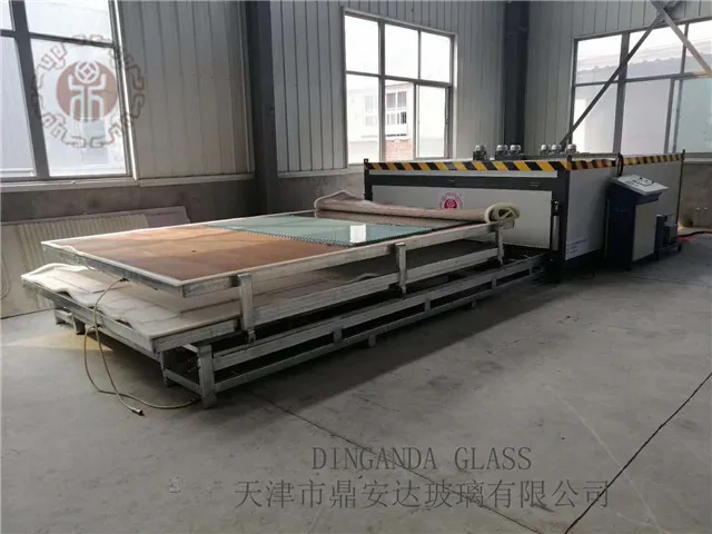 Glass Lamination Rubber Furnace Equipment Machine with Laminated EVA Film