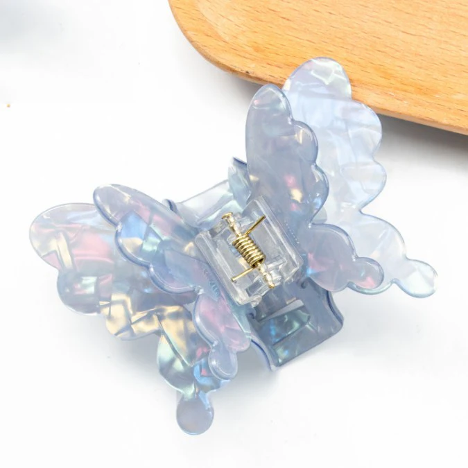 Sweet and cute butterfly hairclaw