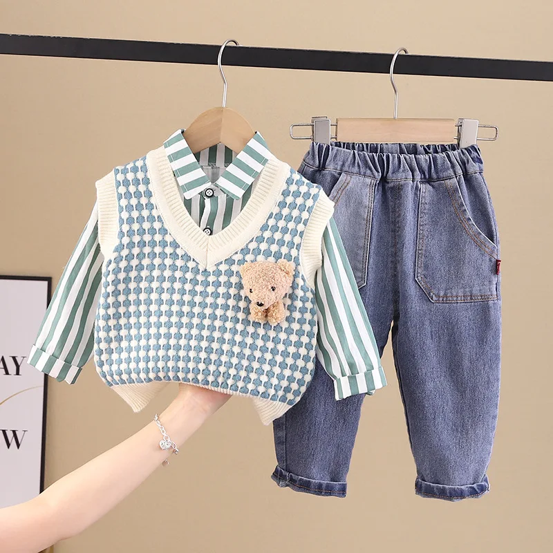 Boys spring and autumn suits hanging bear sweater with vest suit jeans three-piece suit