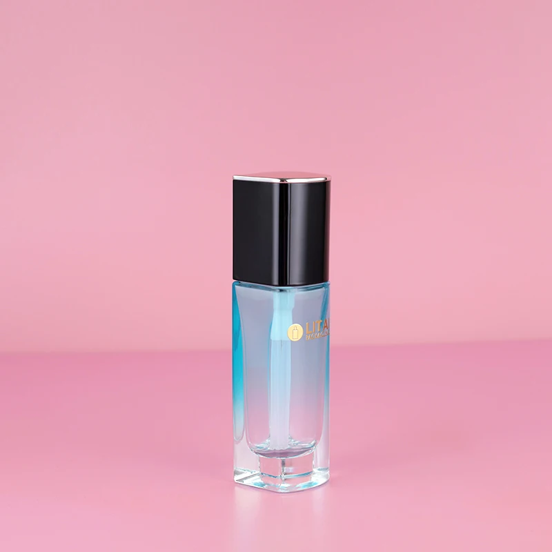 Hot Sale Square Glass Bottle 30ml Lotion Pump Bottle For Essential Oil and Foundation