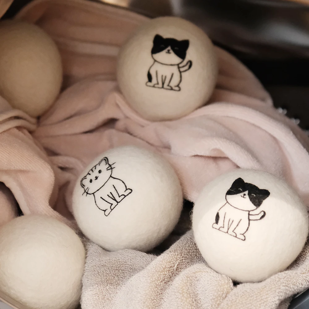 Best Seller 2025 New Trending Products Laundry Products Organic Merino Hand Made Wool Felt Dryer Balls 4pc 6pc 8pc Balls Bee