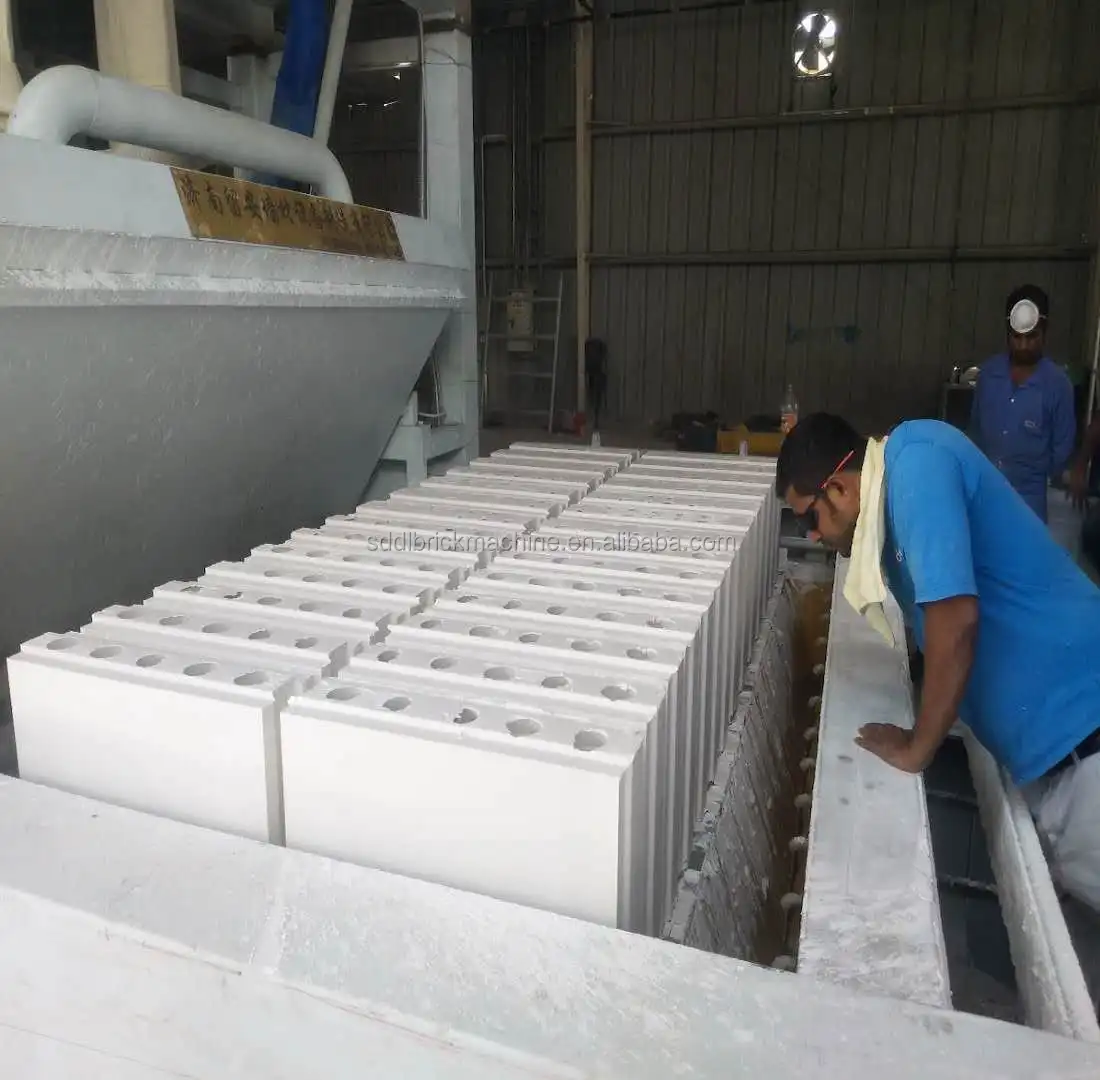 Hydraulic press gypsum block making machine