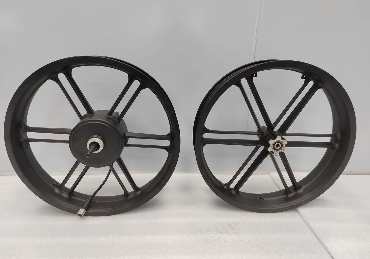 Factory 48v 750w 20inch Front Rear Wheels Brushless Electric Bike Hub Motor 1000w Power Ebike Conversion Kit Gear Construction