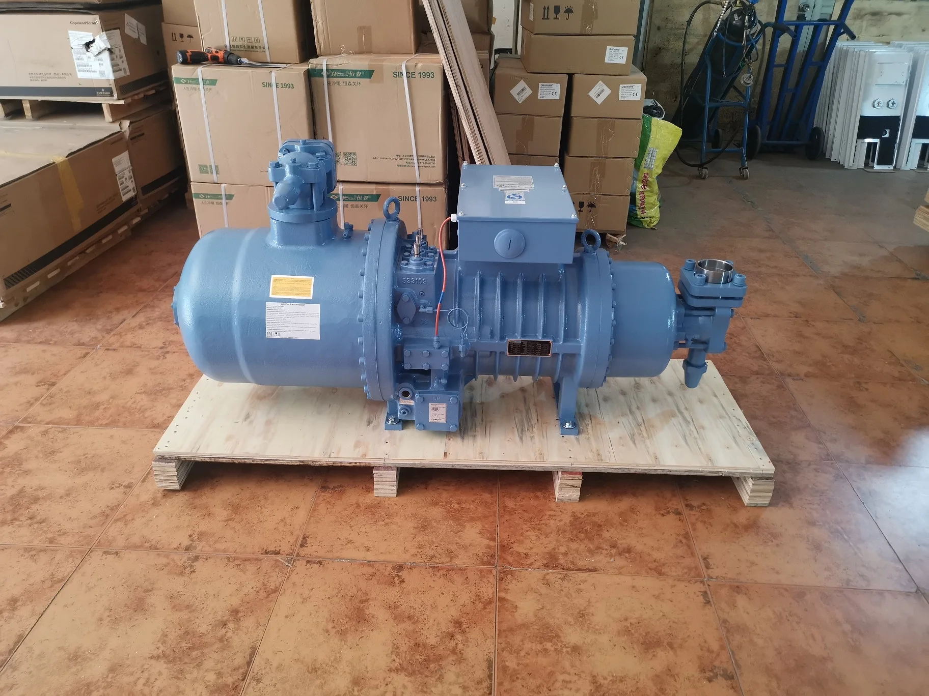 SRC-S-353-L4 Refcomp semi-hermetic screw chiller compressor