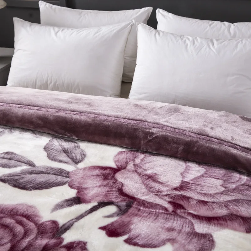 Wholesale Heavy Queen Size Fleece Blanket Plush Velvet Korean Style Raschel Blanket For Winter