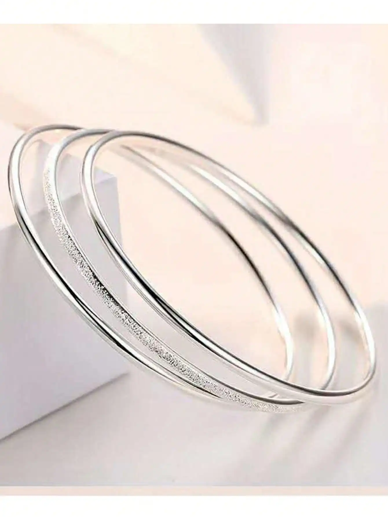 1 Set Of 3 Stainless Steel Fashionable And Simple Circle & Multi-Layer Bangle With Sandblasted Texture And Contemporary Design