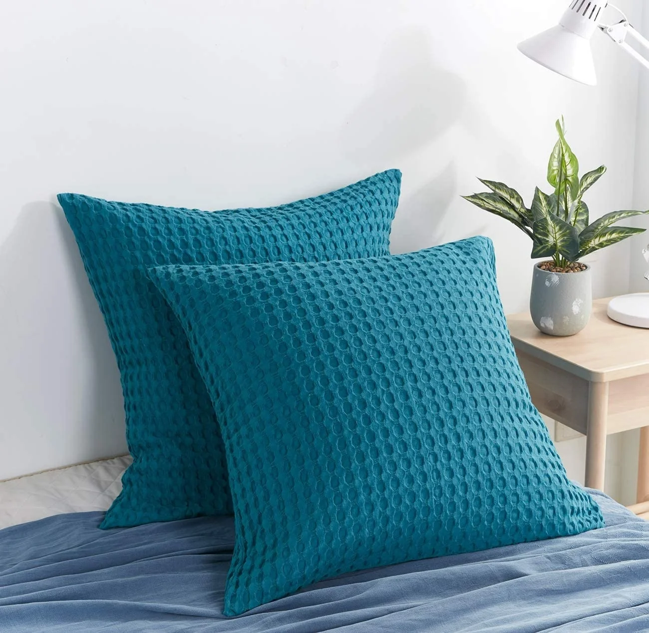 Wholesale Elegant Home Decorative Euro Throw Pillow Covers for Bed Couch Sofa 100% Cotton Waffle Weave Euro Shams