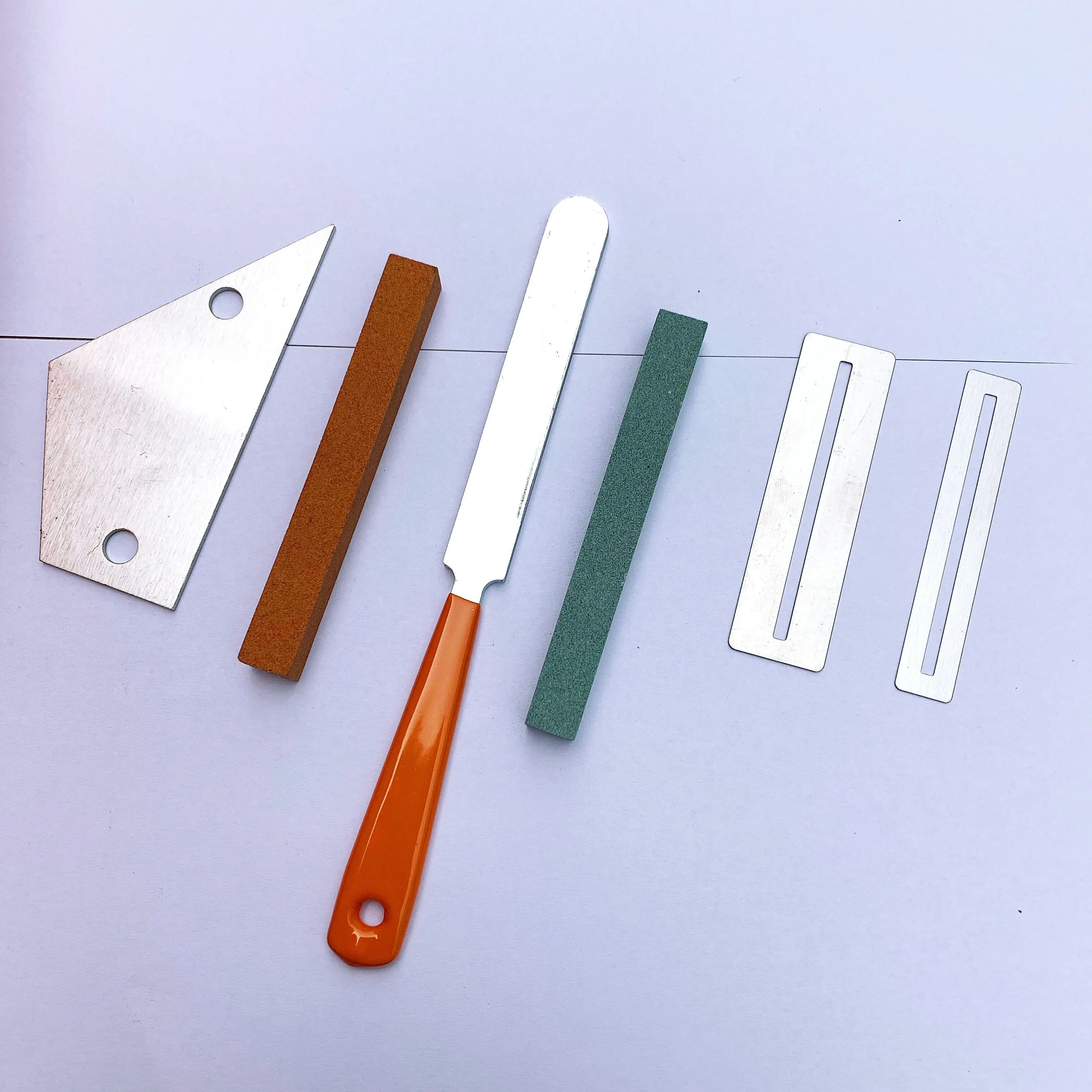 6pcs Guitar Luthier Tool Kit with Guitar Fret Crowning Luthier File Stainless Steel Fret Rocker Fingerboard Guards Protector