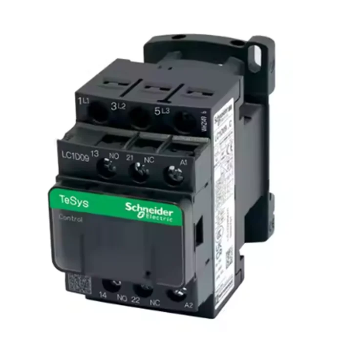 Elevator contactor for permanet magnet synchronous traction machine