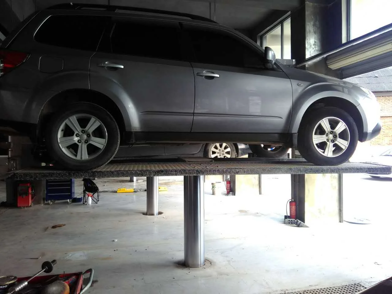 Hydraulic fixed portable single post car lift with 4T