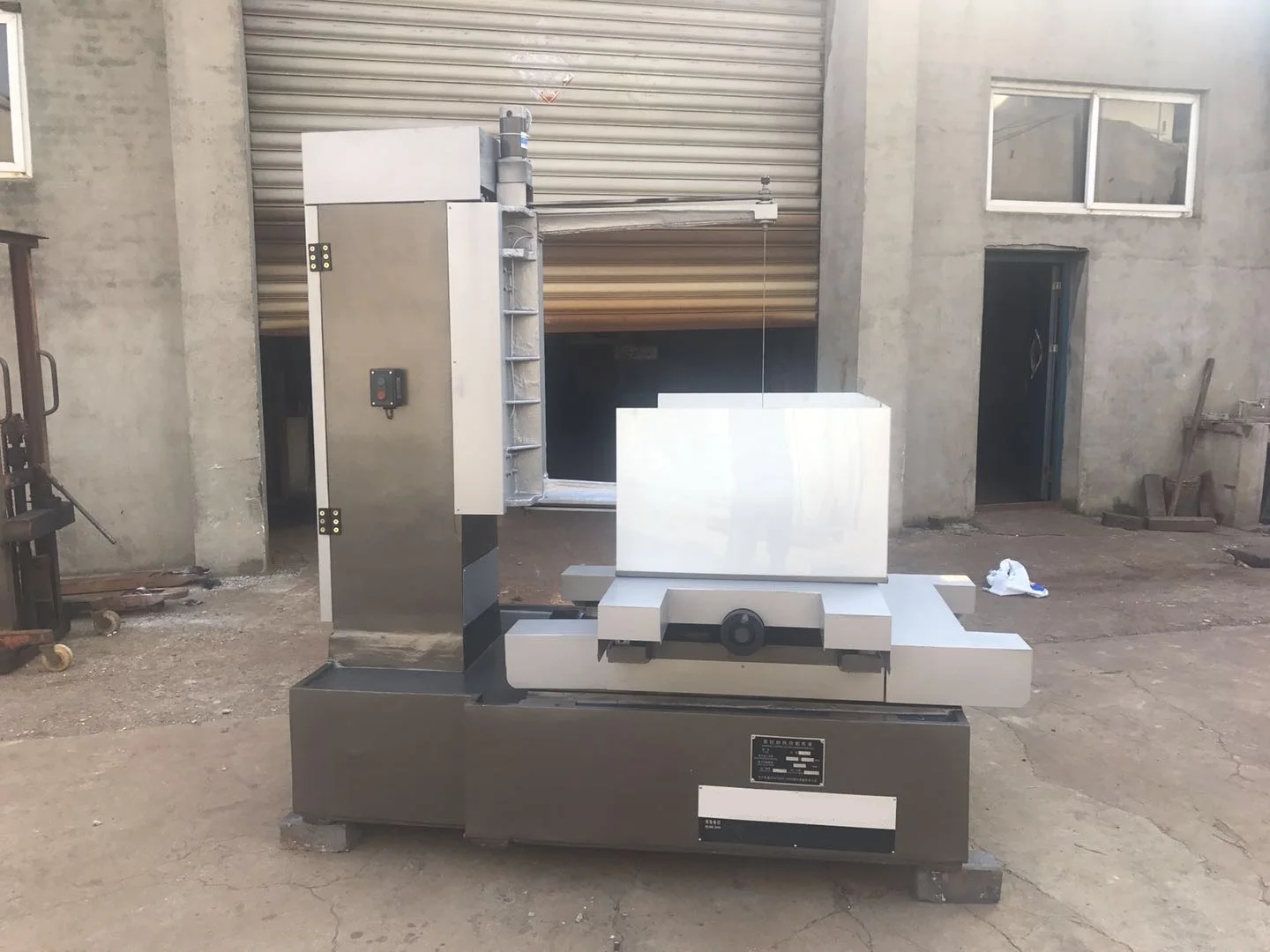 Sand Wire Cutting Machiner Special for Graphite Die Making CNC Type