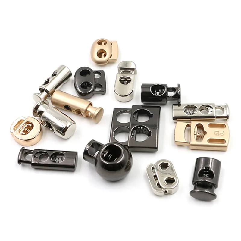 Дешевый вырезанный логотип с гравировкой, 2 отверстия, металлический шнур из цинкового сплава, пружинный переключатель, стопор для худи, шнурок, спортивная одежда