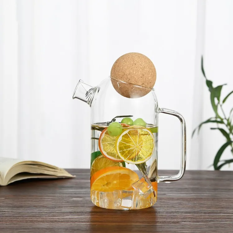 Wholesale Clear Insulated High Borosilicate Glass Carafe Pitcher With Cork Ball Lid and Handle for Water Tea Beverage