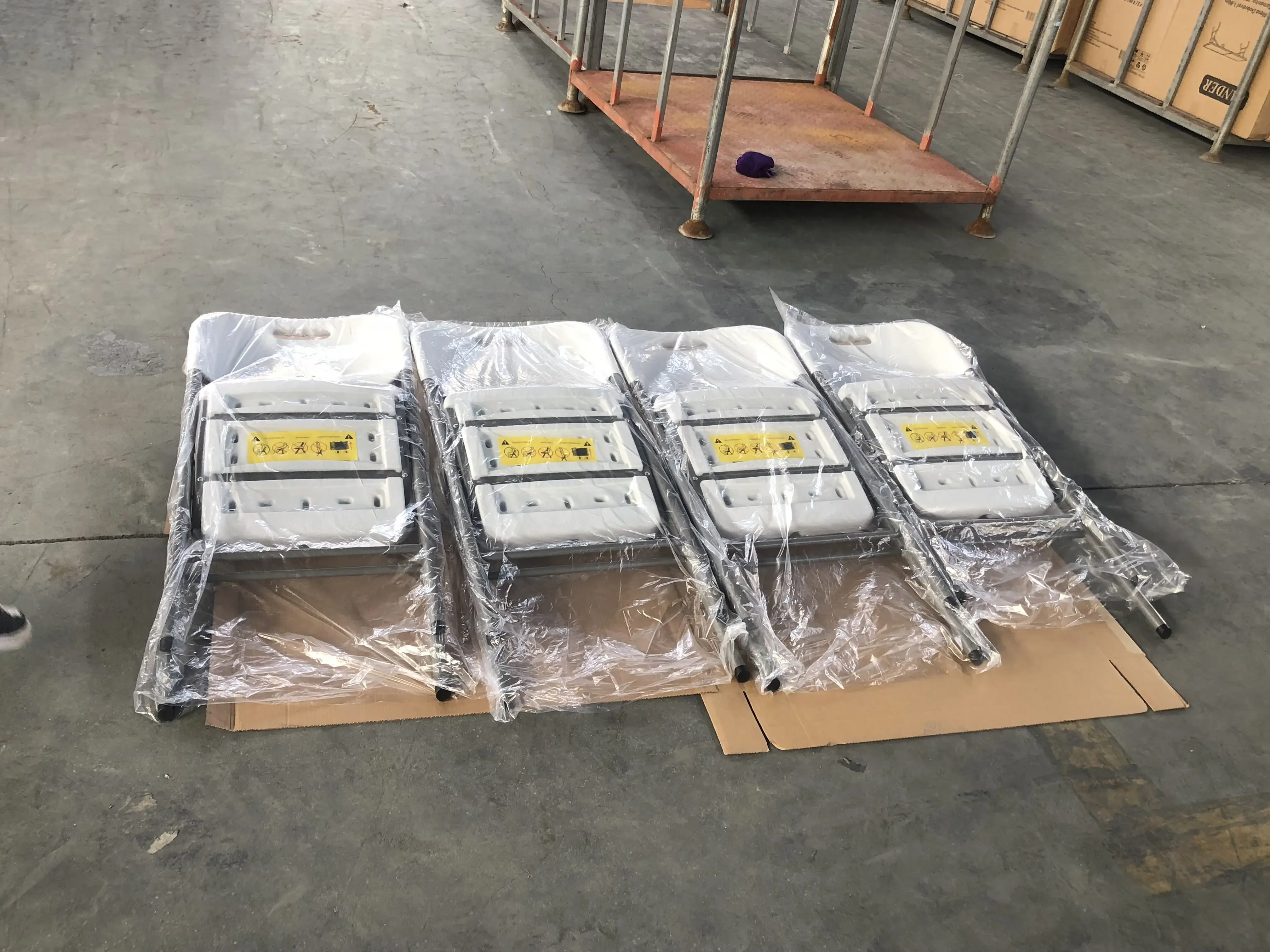 Manufacturer Wholesale Plastic Outdoor Folding Garden Wedding Chair for Party Events Rental