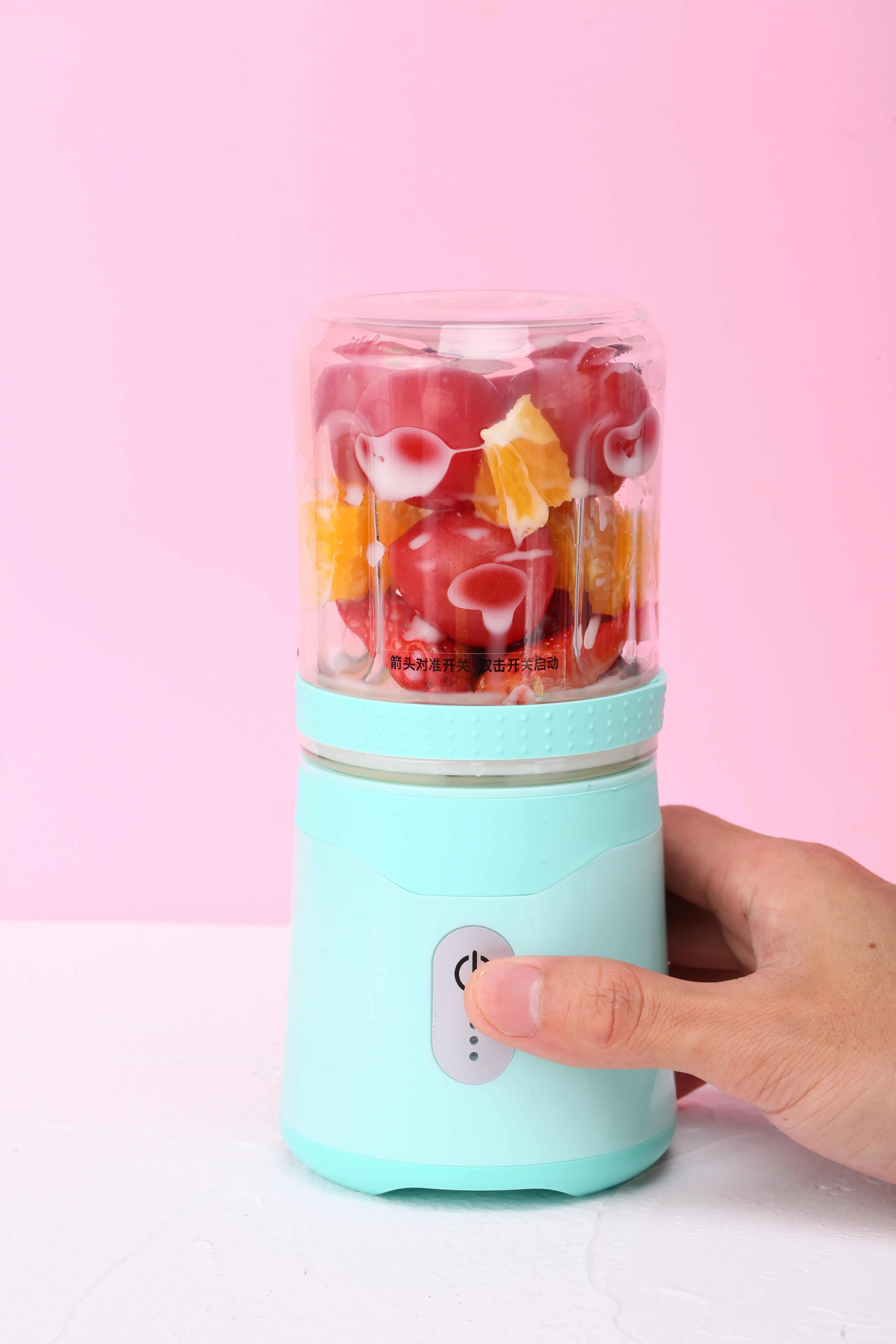 First Piece Special Price electric mini hand citrus juicer 500ml+350ml kitchen food mixers machines plastic smoothie shaker cups