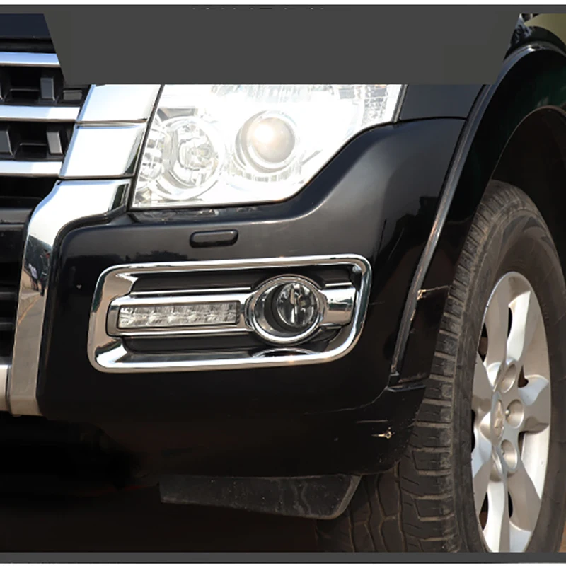 Front Fog Lamp Frame Cover ABS Chrome Car Head Foglight Lamp Frame Sticker Styling Accessories For Mitsubishi Pajero V97V93V87