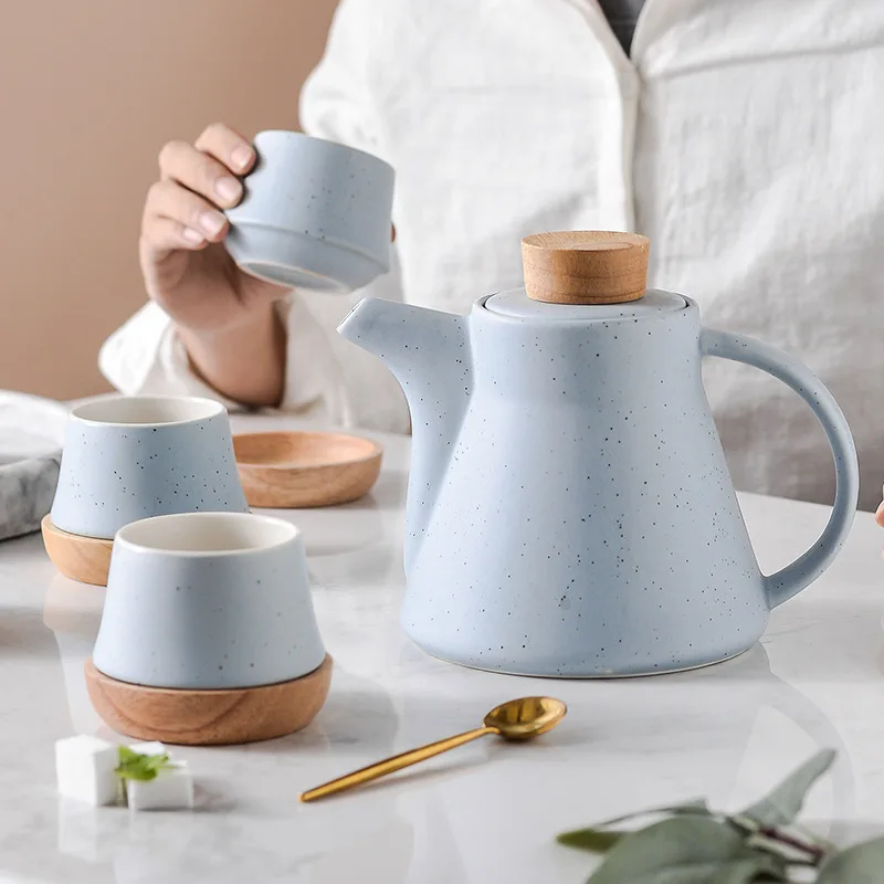 New Arrival Nordic Ceramic Tea Set Japanese Tea Set Tea Pot with 4 Cups