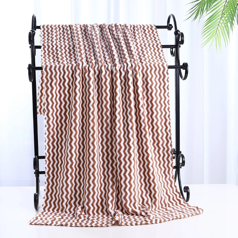 China Factory Wholesale Hot Sell Customized Design Logo High Quality Quick-Dry Microfiber Hotel Bath Towel