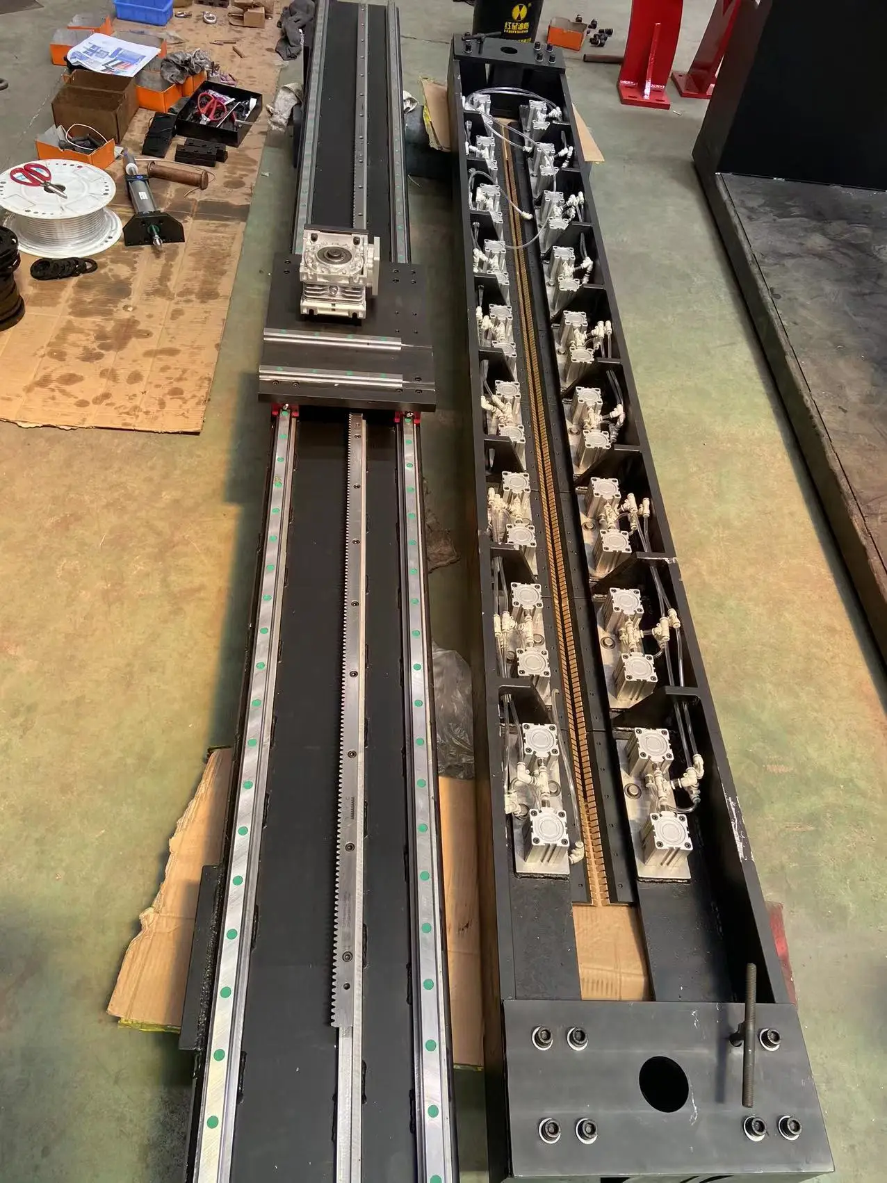 USA Generator GX3015-3000W Fiber Laser Cutting Machine  Metal Qingdao manufacturer