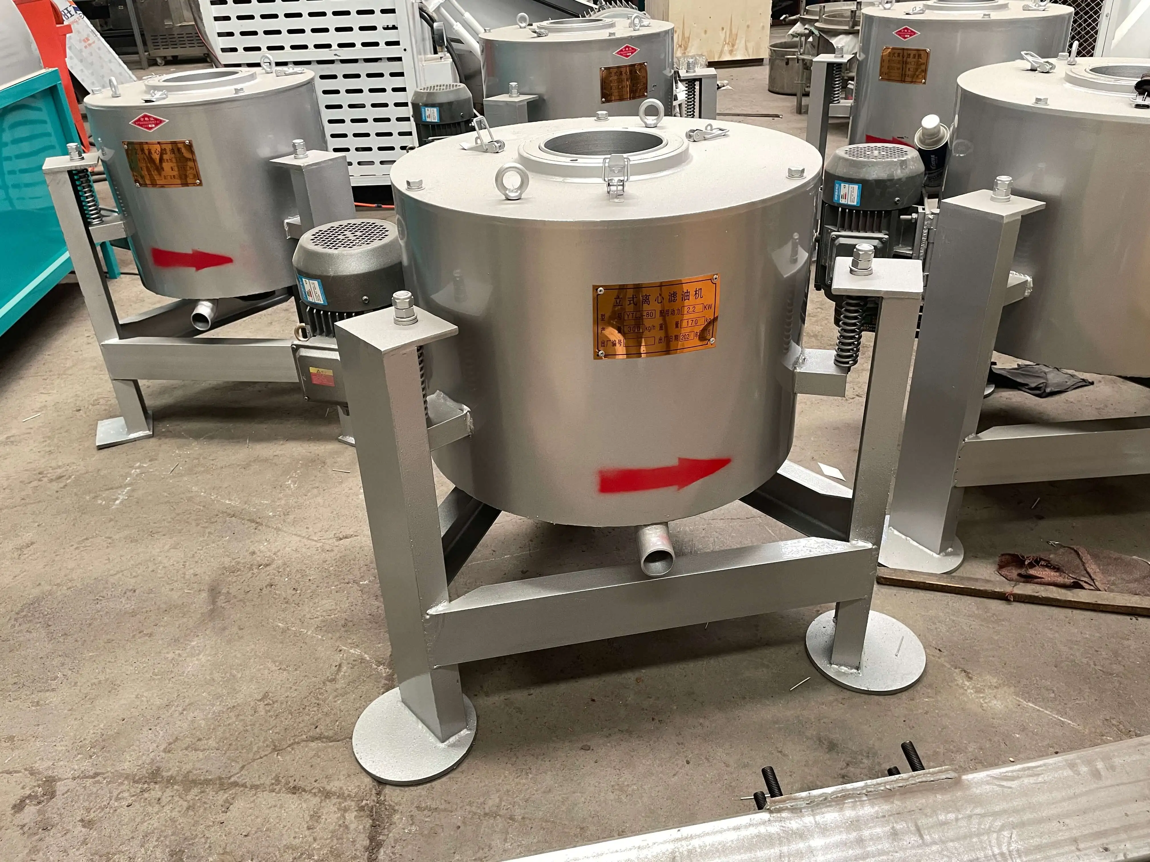 China Manufacturer 50L Herbal Hemp Essential Oil Extraction Centrifugal Filter with high efficiency