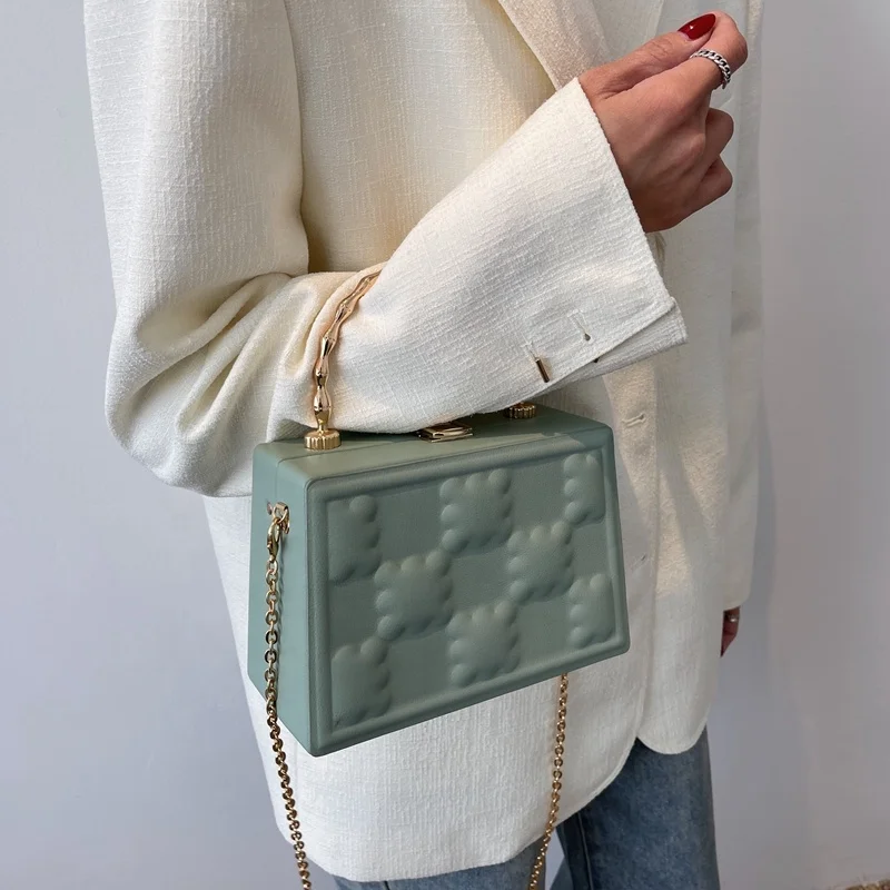 YiWu Suka Factory Wholesale New Fashion Leather Box Handbag Girls Small Box Purses Ladies Chain HandBags For woman