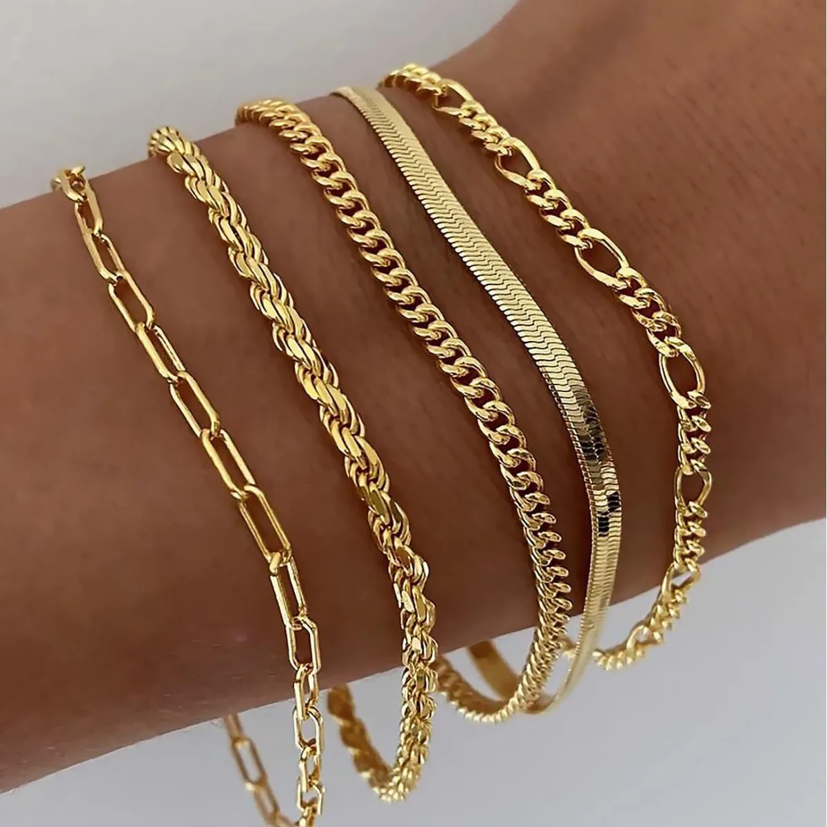 Waterproof Bohemian Minimalist Snake Chain Bracelets 18K Gold Plated Stainless Steel Cuban Chain Stackable Bracelet for Women