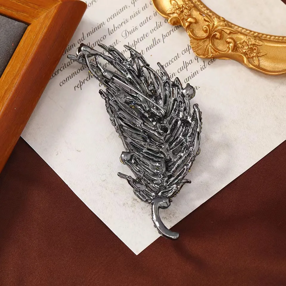 Vintage diamond peacock feather brooch heavy duty elegant coat upscale rhinestone brooch