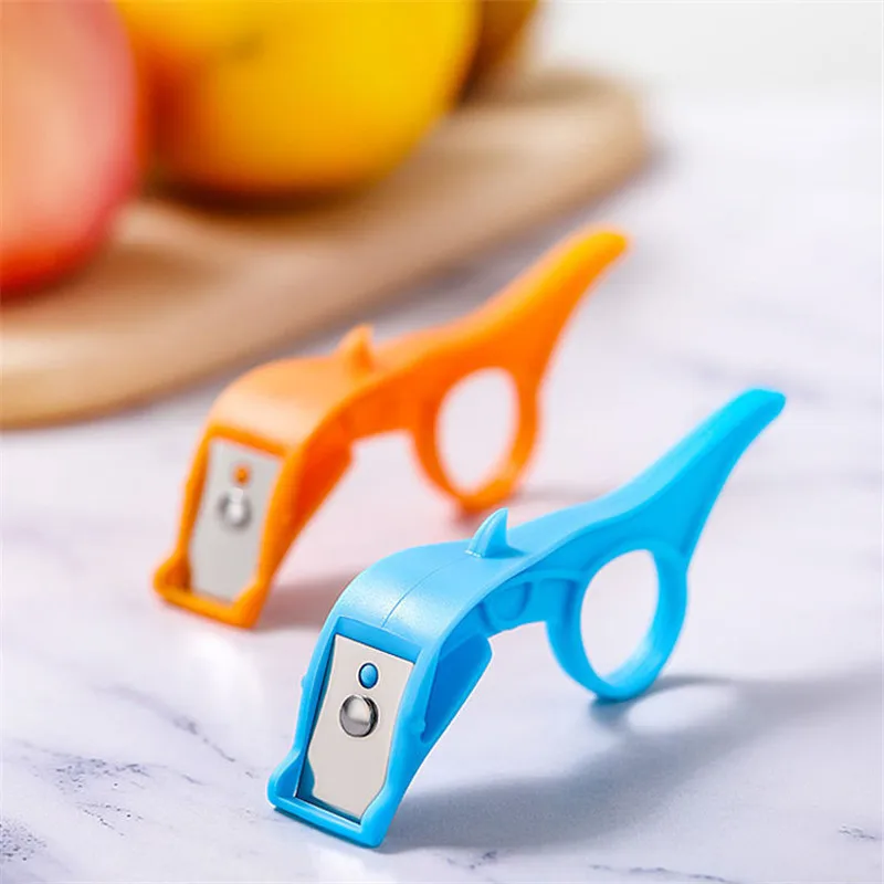 Creative Apple Ring Fruit Peeler Plastic Orange Peeler Apple Paring Knife Multi-purpose Planer Kitchen Gadgets Kitchen Supplies
