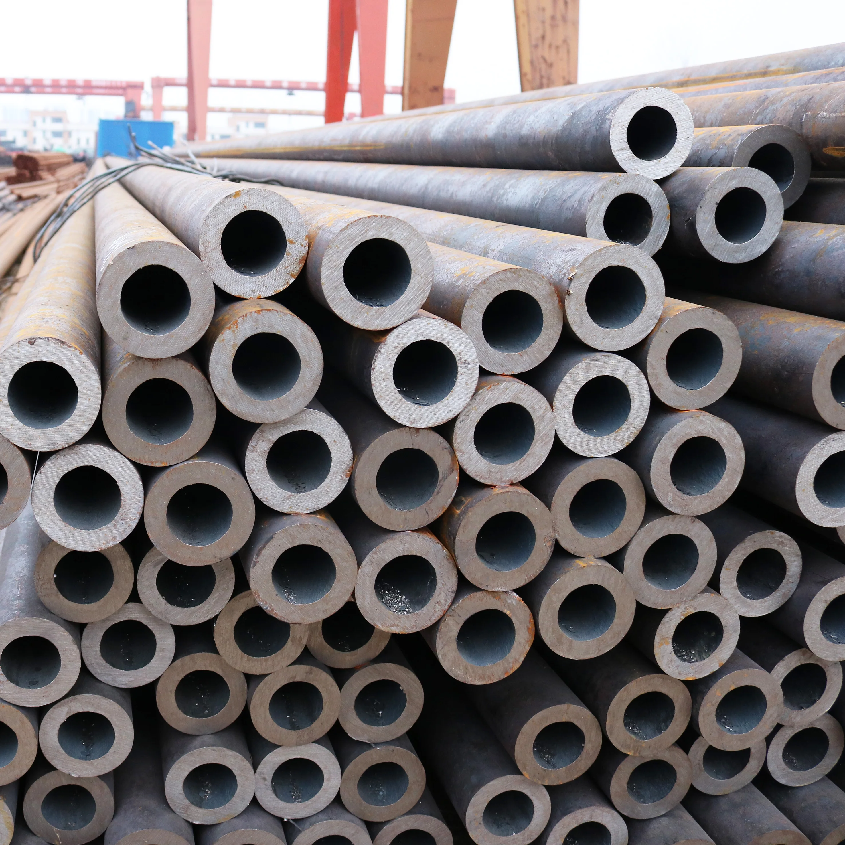 Manufacturer Seamless Alloy Steel Pipes A335 P9 Grade with BV Certificate for Petrochemical and Industrial Use