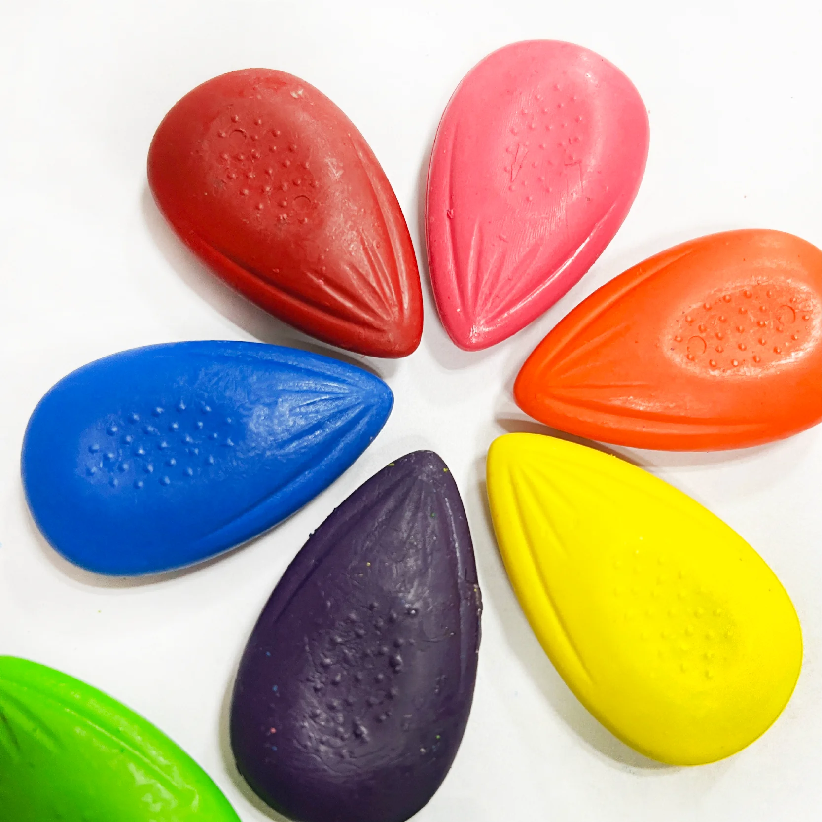 New Design 8PCS Colorful Fancy Non Toxic  Kids Flower Shape 3D Crayon Set Modeling Crayon